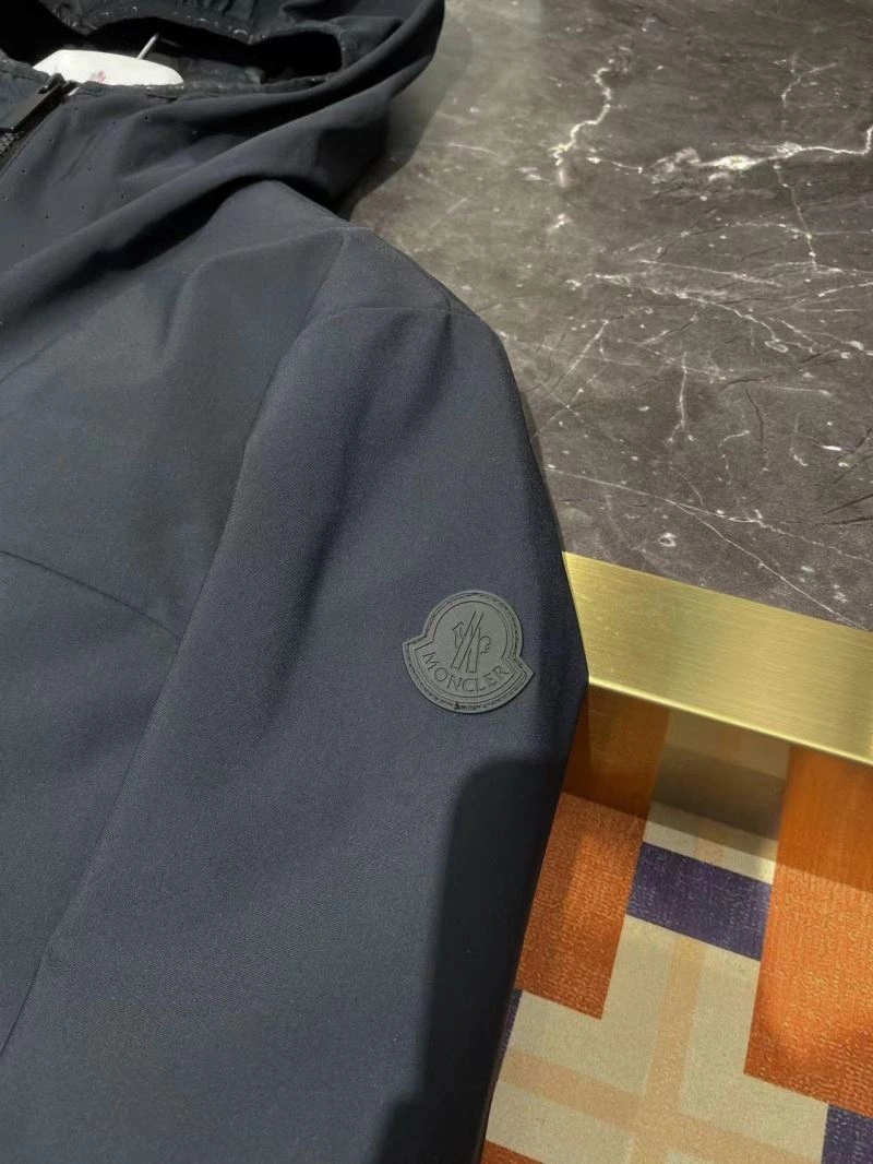 Moncler Down Jackets WellDesigned 144474