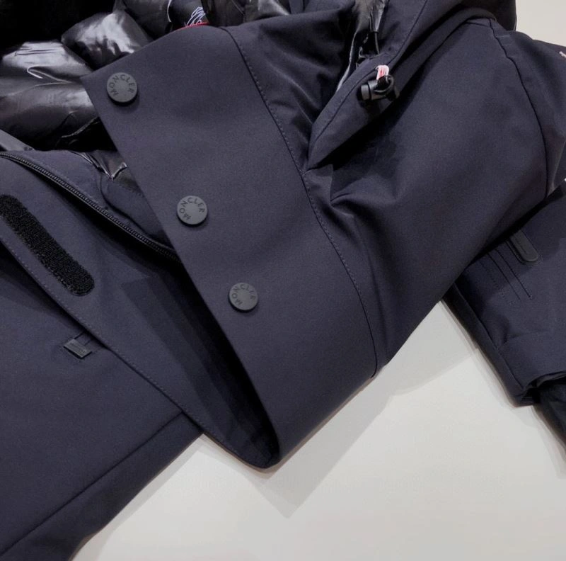 Moncler Down Jackets Functional 144483