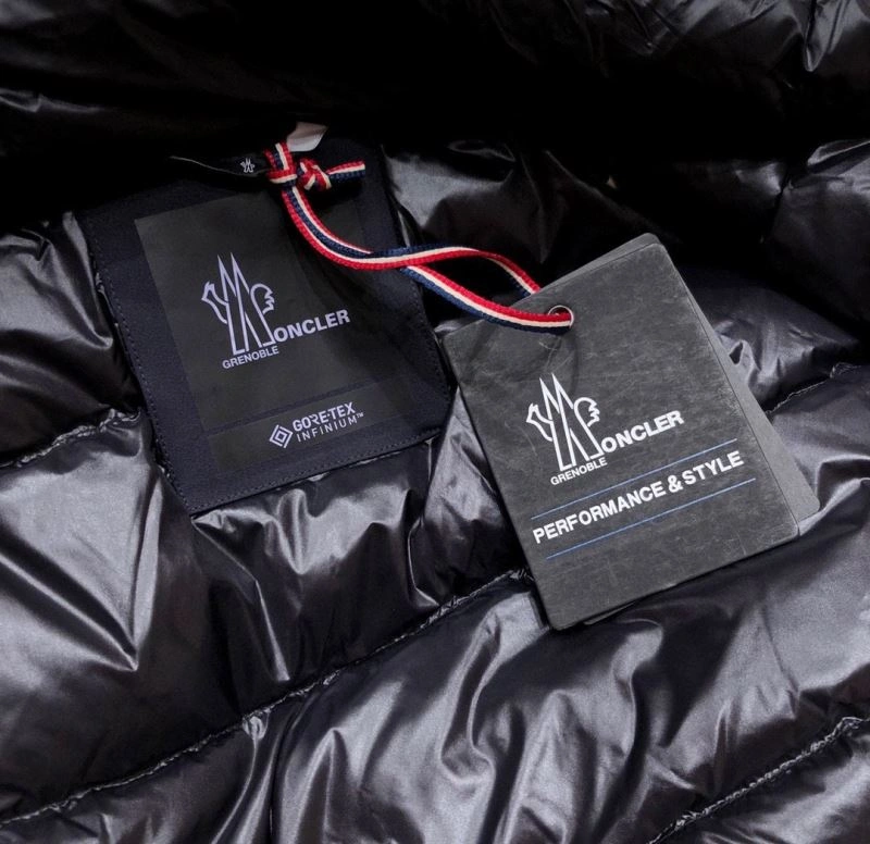 Moncler Down Jackets Functional 144483