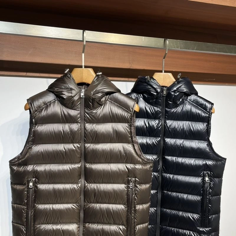 Moncler Down Jackets OnTrend 144493