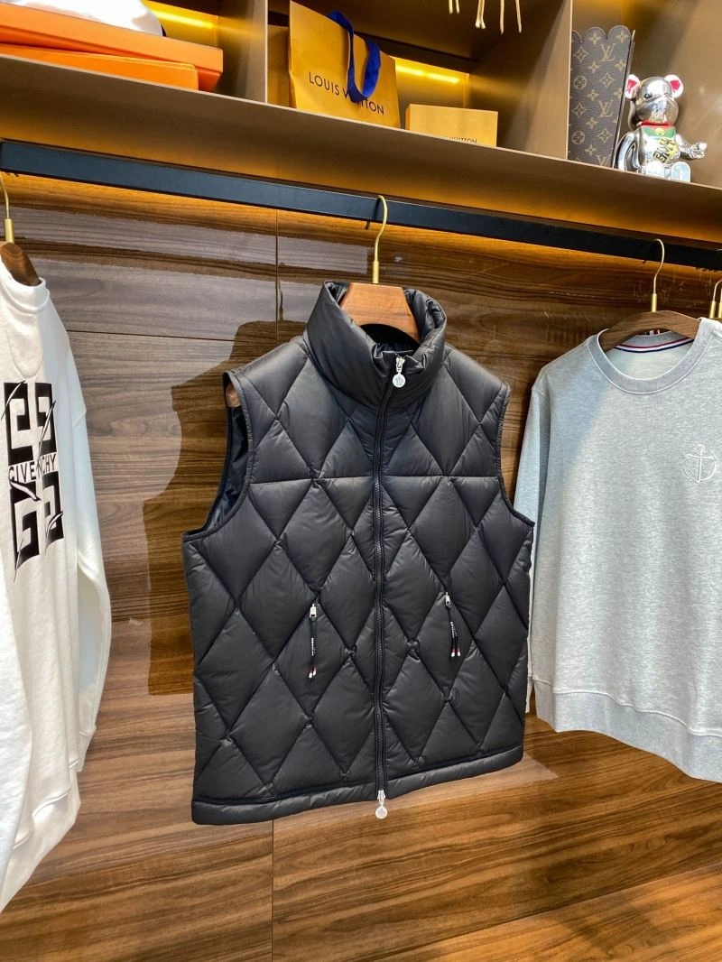 ComfortFit Moncler Down Jackets 144471