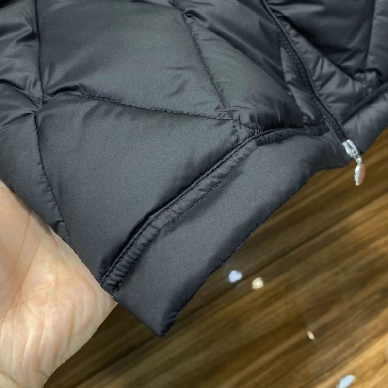 ComfortFit Moncler Down Jackets 144471