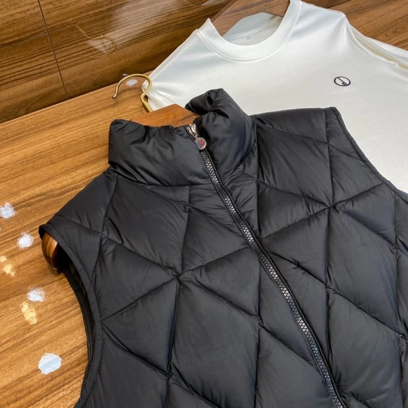 ComfortFit Moncler Down Jackets 144471