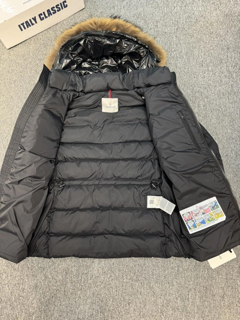 Moncler Down Jackets Elegant 144475