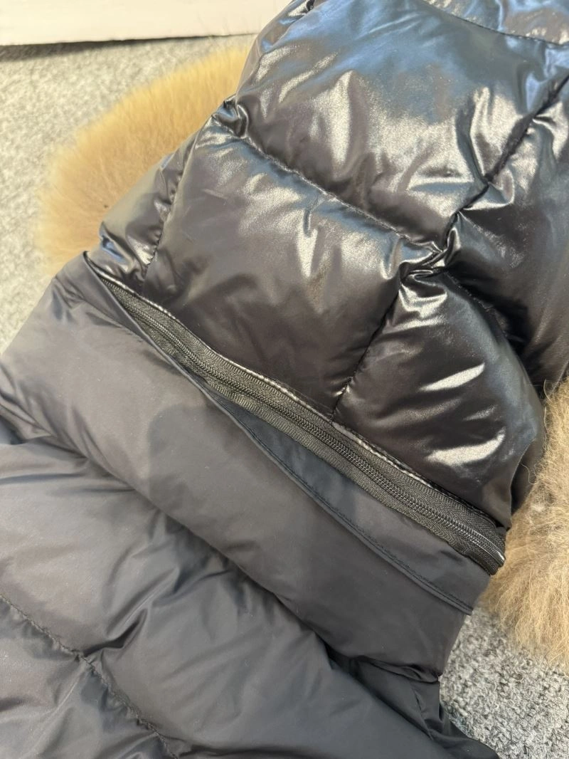 Moncler Down Jackets Elegant 144475