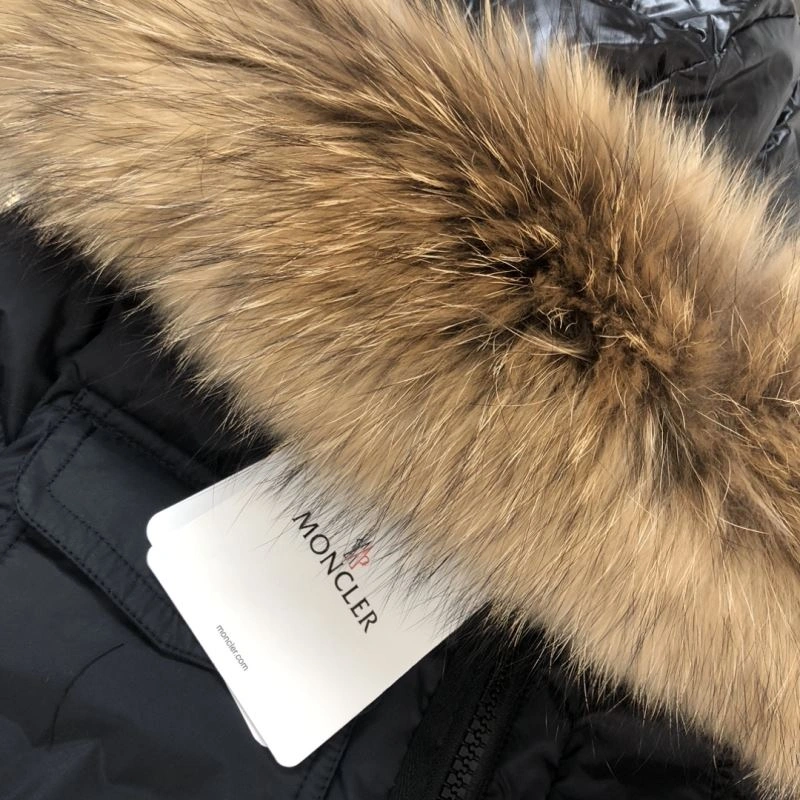 Moncler Down Jackets Classic 144468