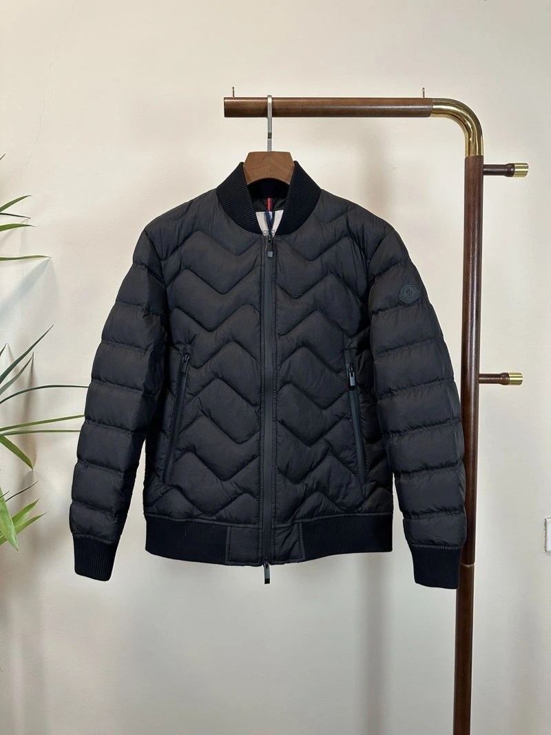 Moncler Down Jackets OnTrend 144470