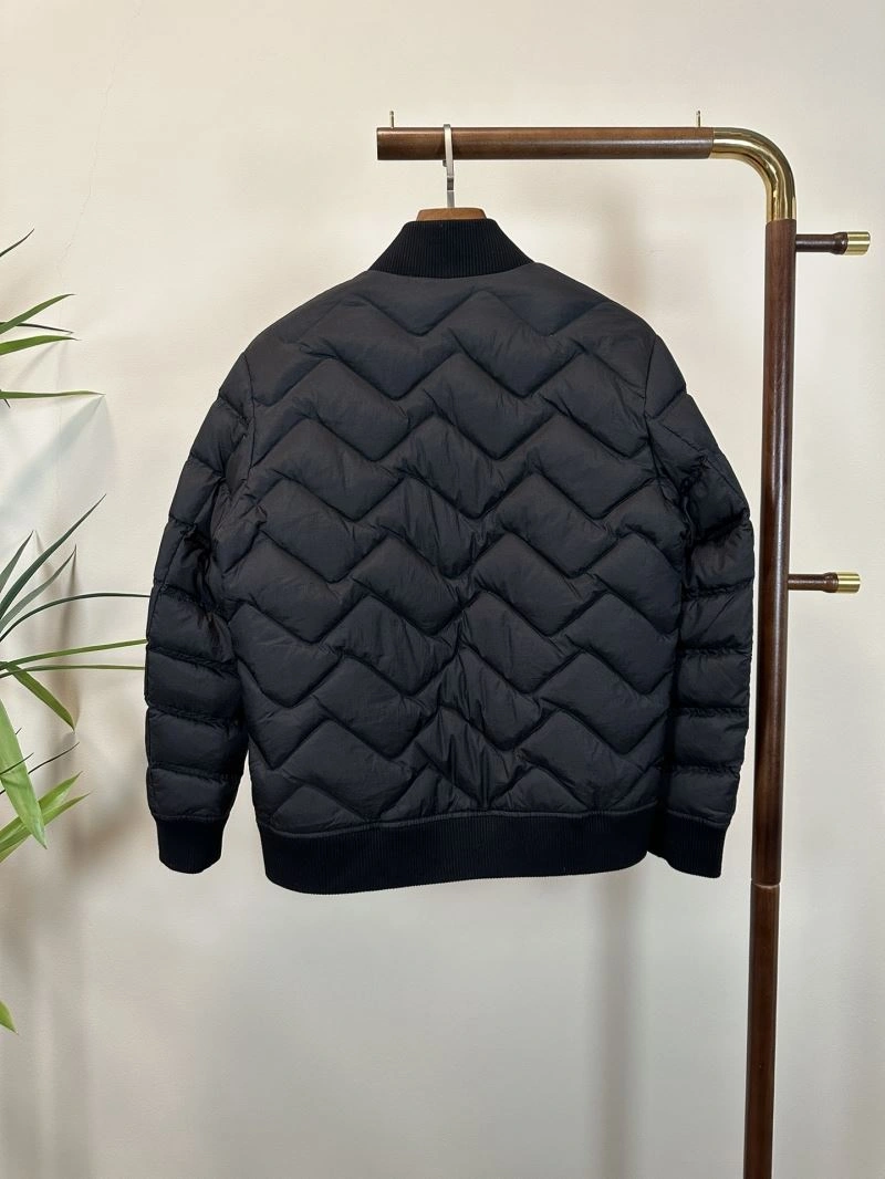 Moncler Down Jackets OnTrend 144470