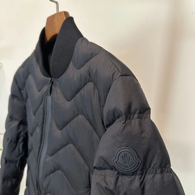 Moncler Down Jackets OnTrend 144470