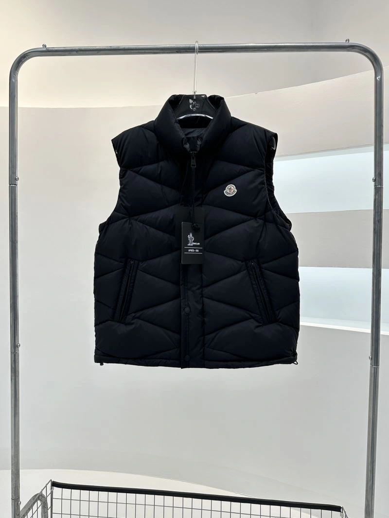Affordable Moncler Down Jackets 144464