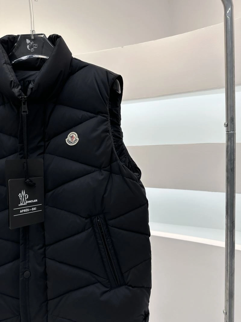 Affordable Moncler Down Jackets 144464