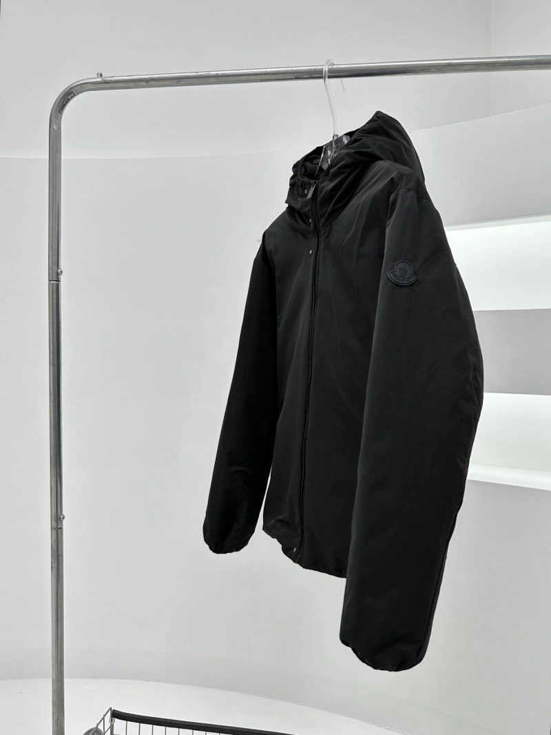 Flexible Moncler Down Jackets 144462