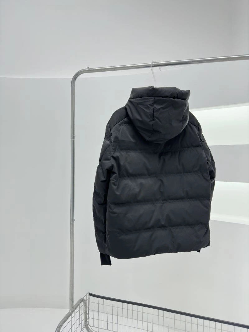 Moncler Down Jackets Comfortable 144458