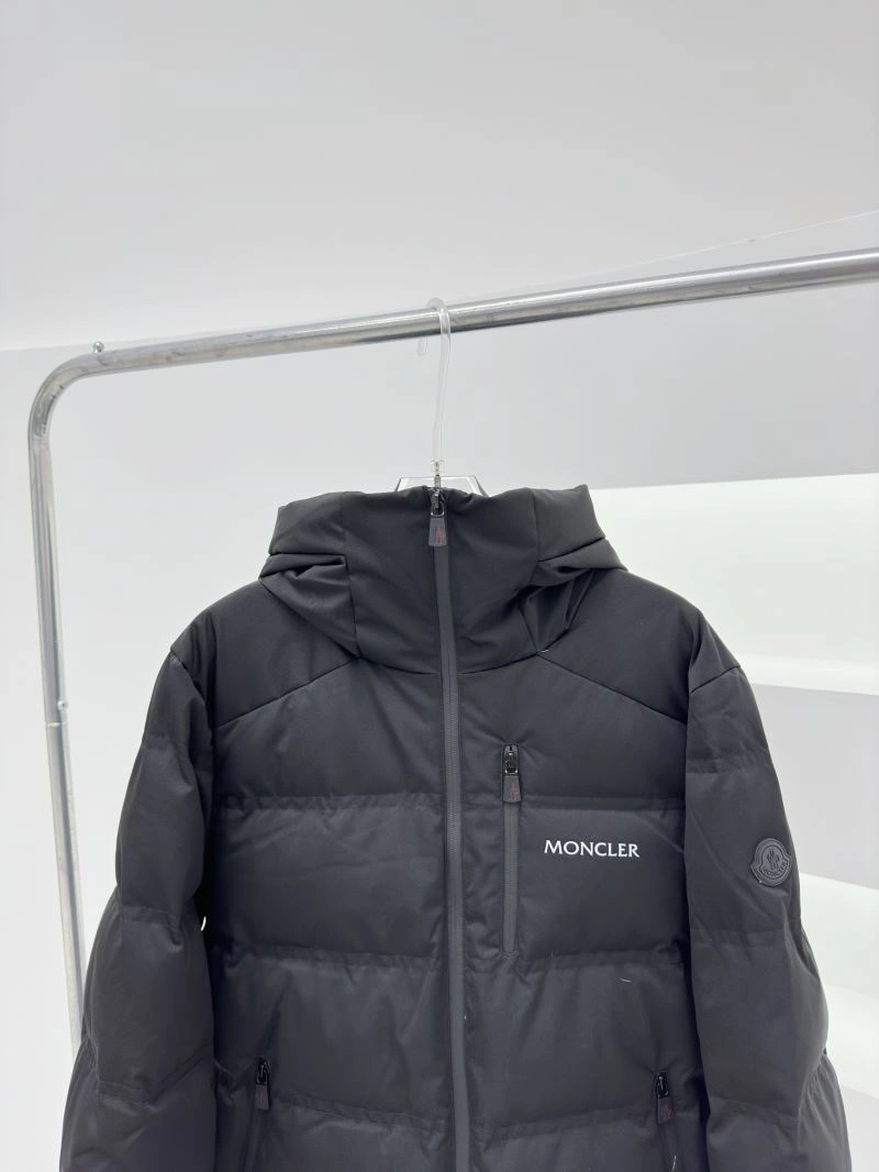 Moncler Down Jackets Comfortable 144458