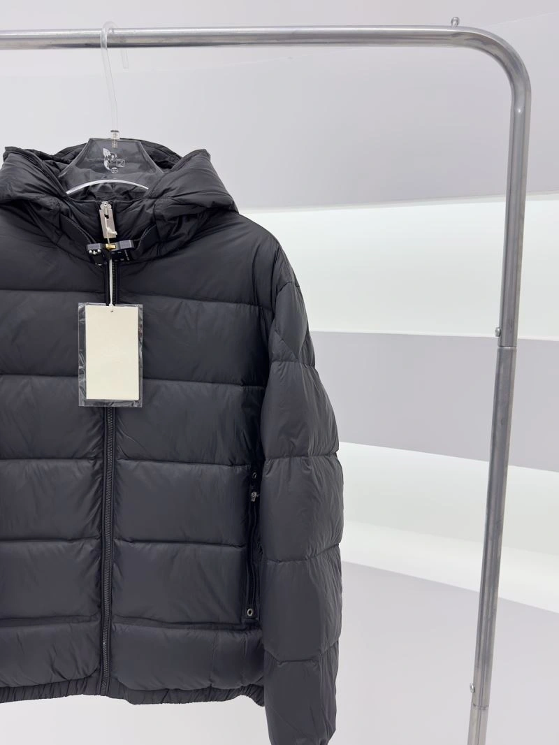 Moncler Down Jackets Snug 144455