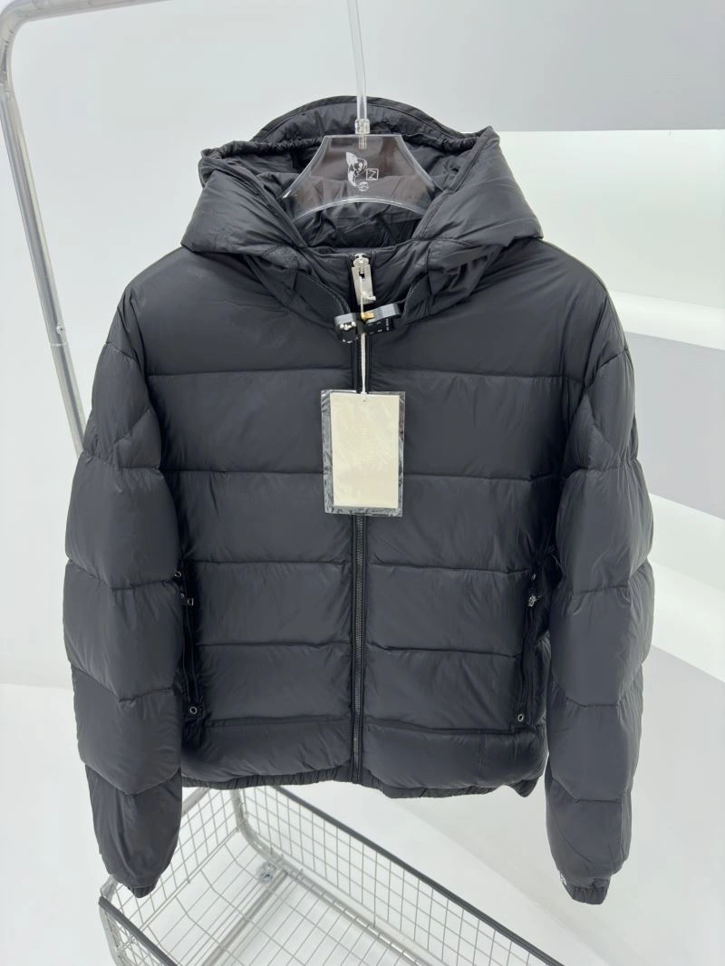 Moncler Down Jackets Snug 144455