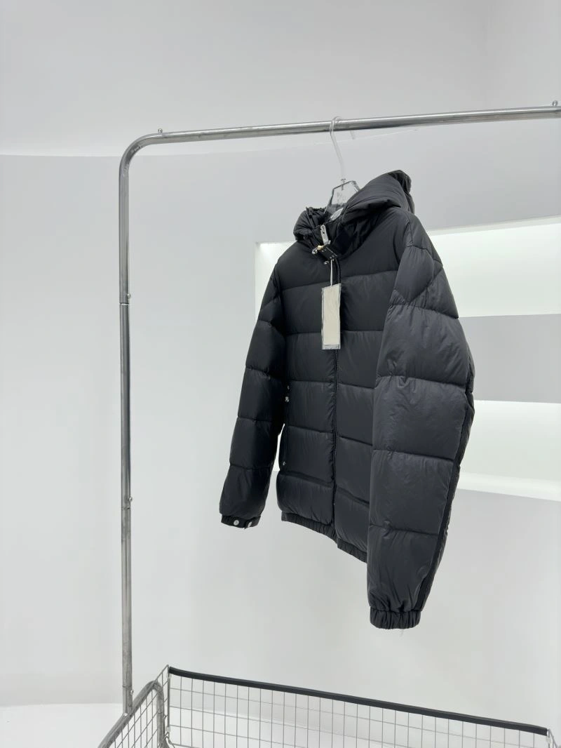 Moncler Down Jackets Snug 144455