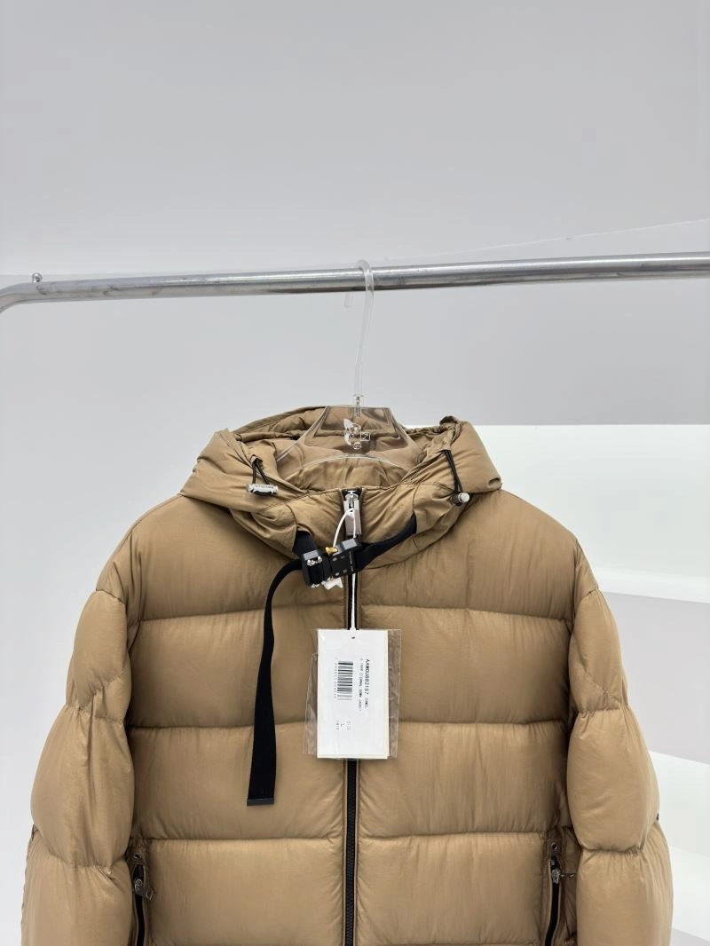 Moncler Down Jackets SunProtective 144454