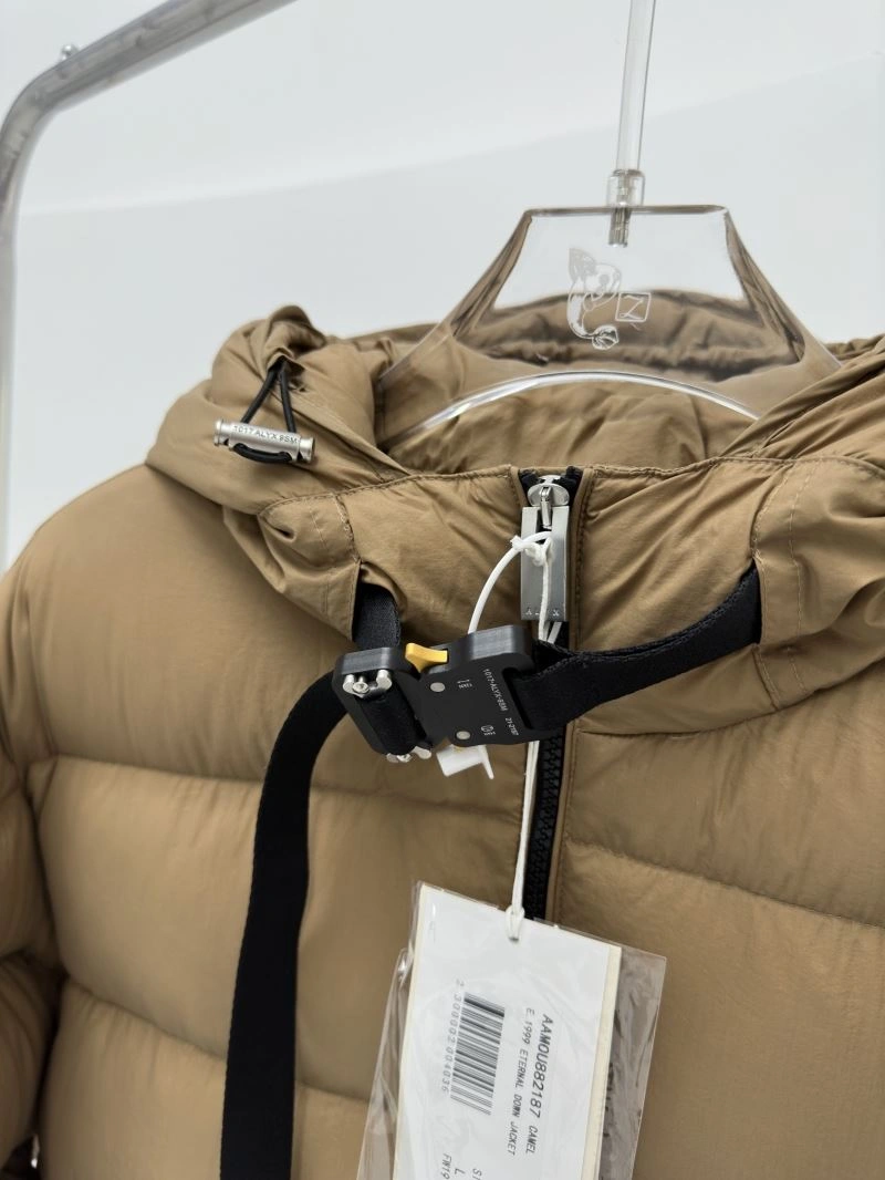 Moncler Down Jackets SunProtective 144454