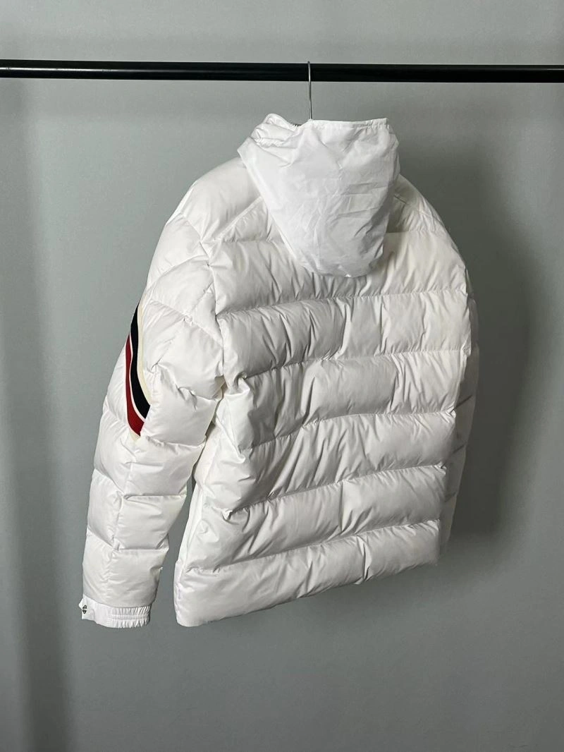 Moncler Down Jackets Cozy 144453