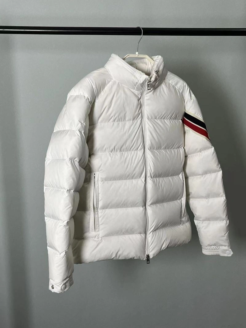 Moncler Down Jackets Cozy 144453