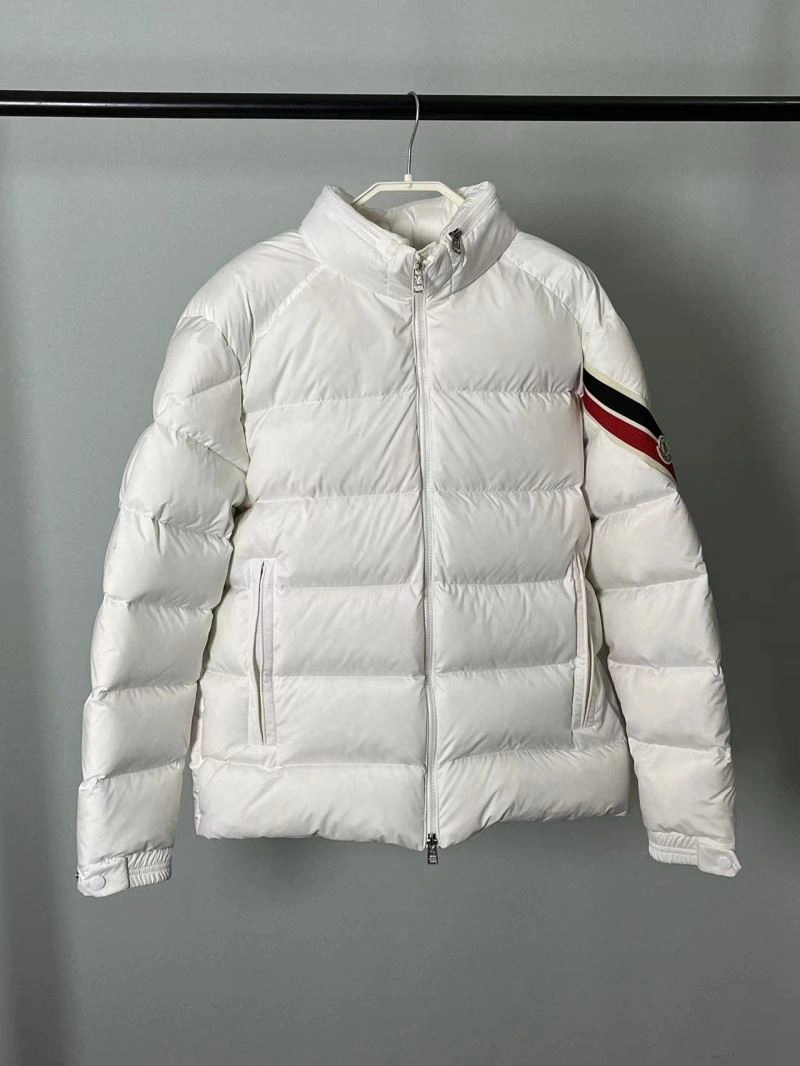 Moncler Down Jackets Cozy 144453