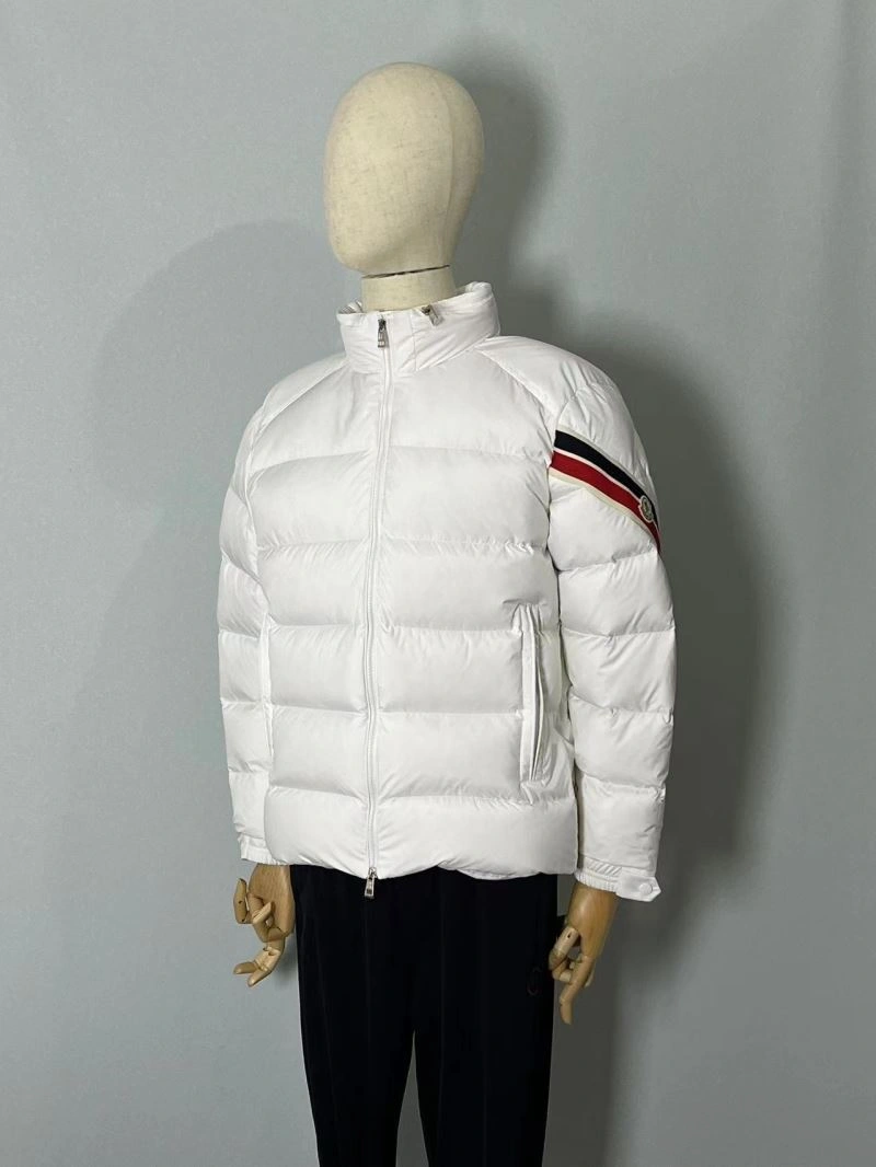 Moncler Down Jackets Cozy 144453