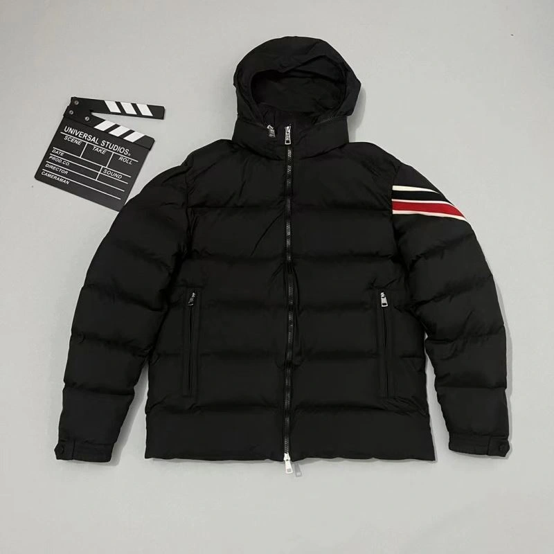 Moncler Down Jackets Classic 144438