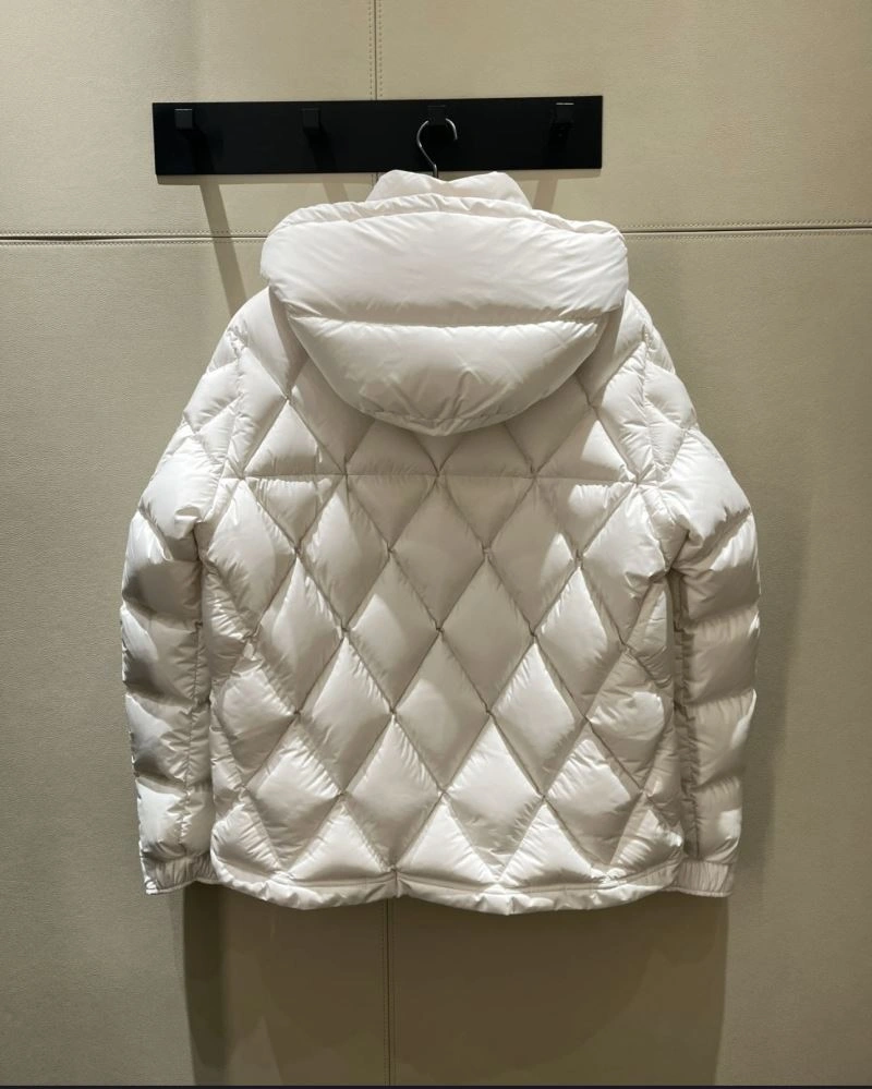 Moncler Down Jackets Resilient 144445