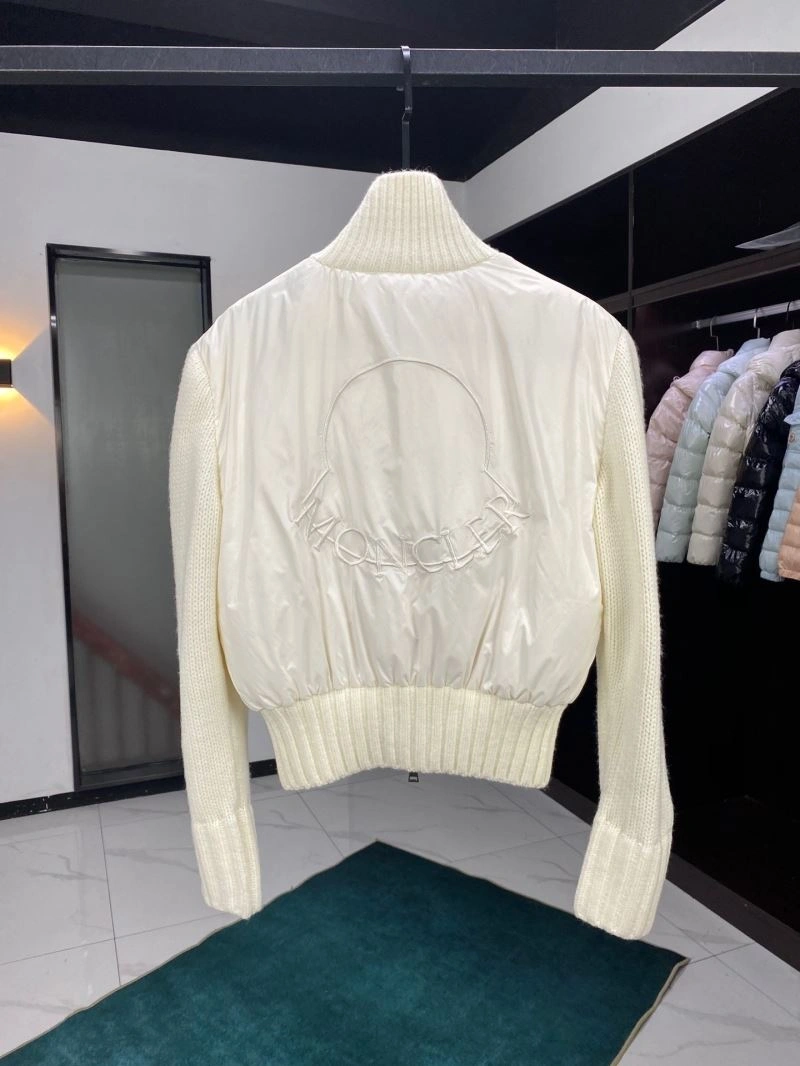 Casual Moncler Down Jackets 144436