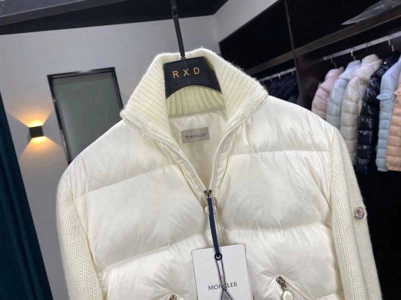 Casual Moncler Down Jackets 144436