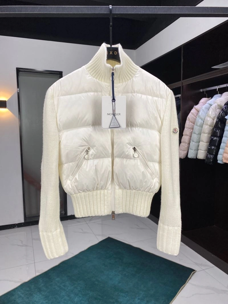Casual Moncler Down Jackets 144436