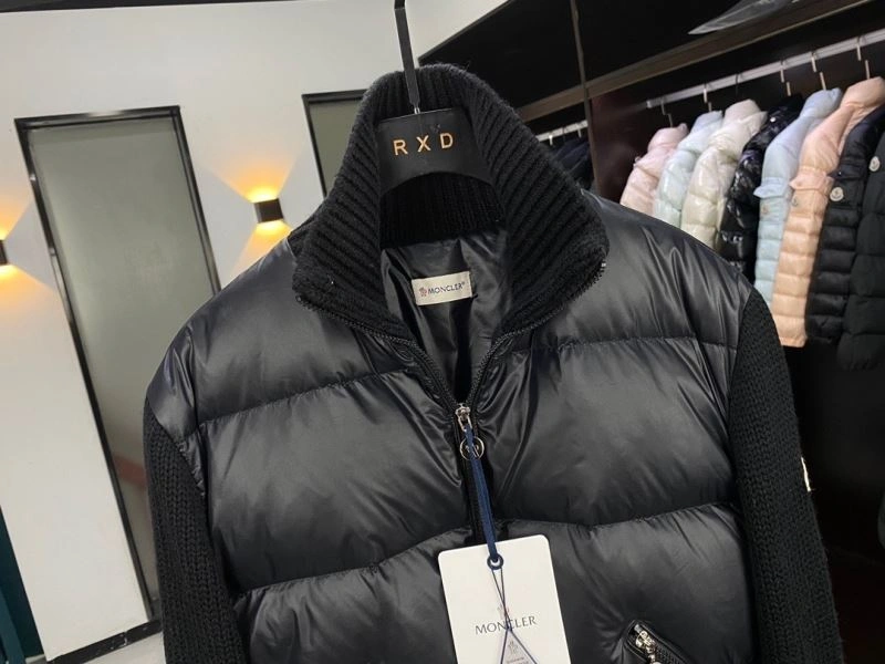 Moncler Down Jackets TravelReady 144457