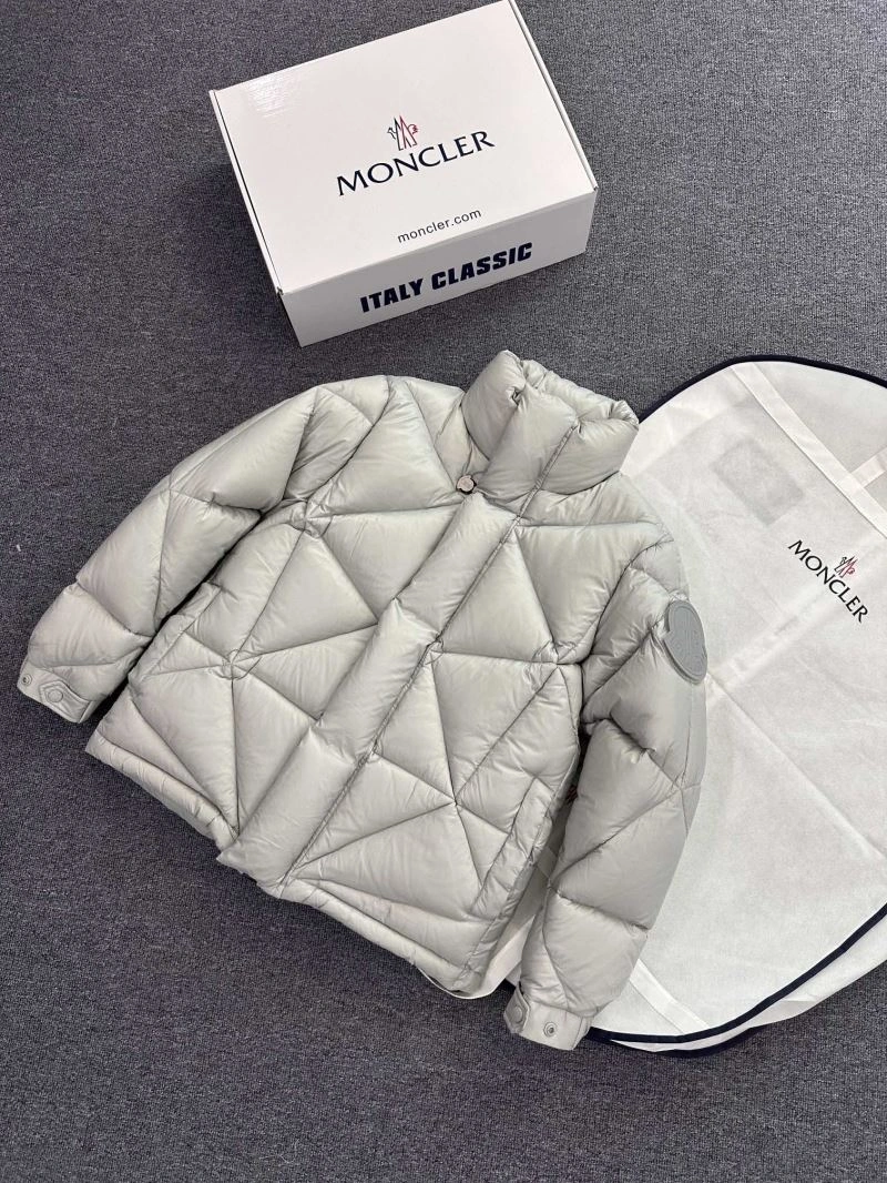 Sustainable Moncler Down Jackets 144450