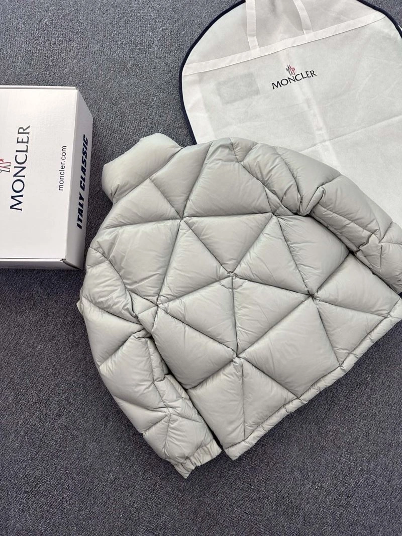 Sustainable Moncler Down Jackets 144450