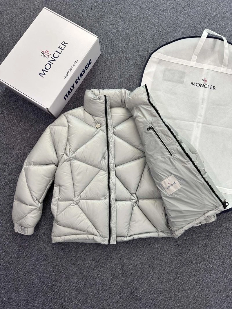 Affordable Moncler Down Jackets 144442