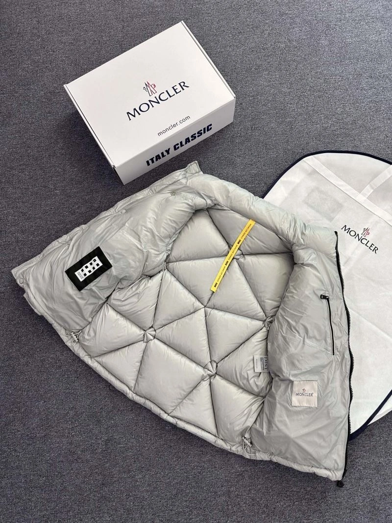 Affordable Moncler Down Jackets 144442