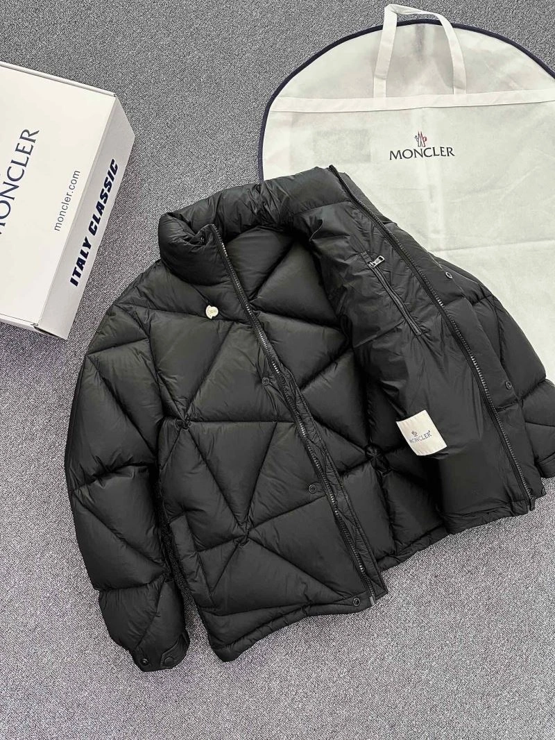 Attractive Moncler Down Jackets 144427