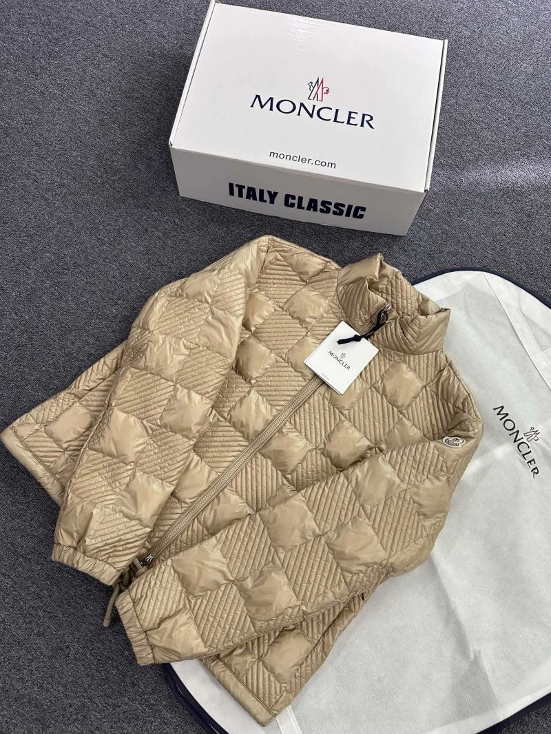 Moncler Down Jackets Functional 144426