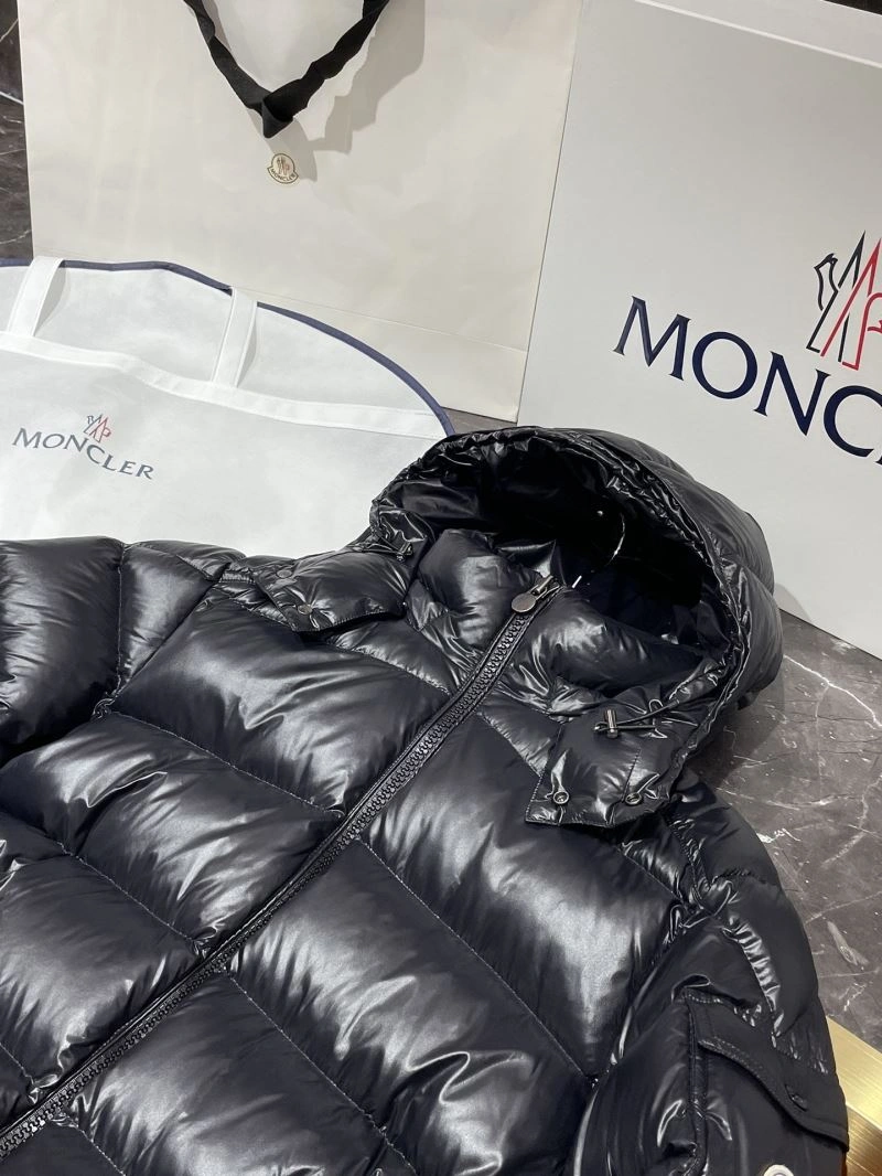 EyeCatching Moncler Down Jackets 144121