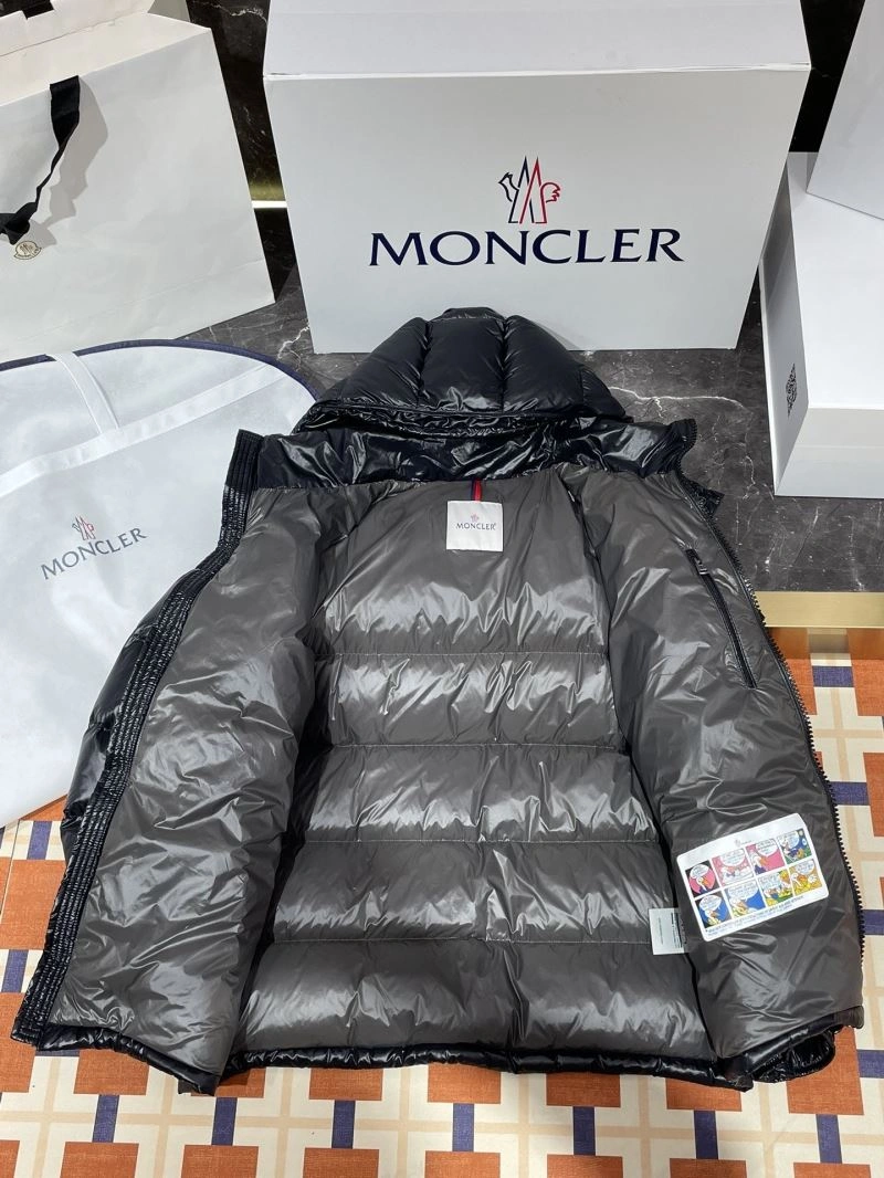 EyeCatching Moncler Down Jackets 144121