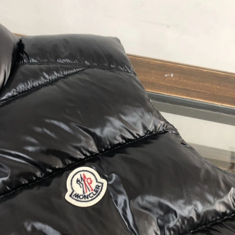 Moncler Down Jackets Attractive 144118