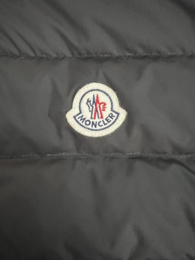 Sustainable Moncler Down Jackets 144122