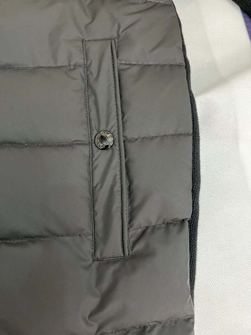 Sustainable Moncler Down Jackets 144122