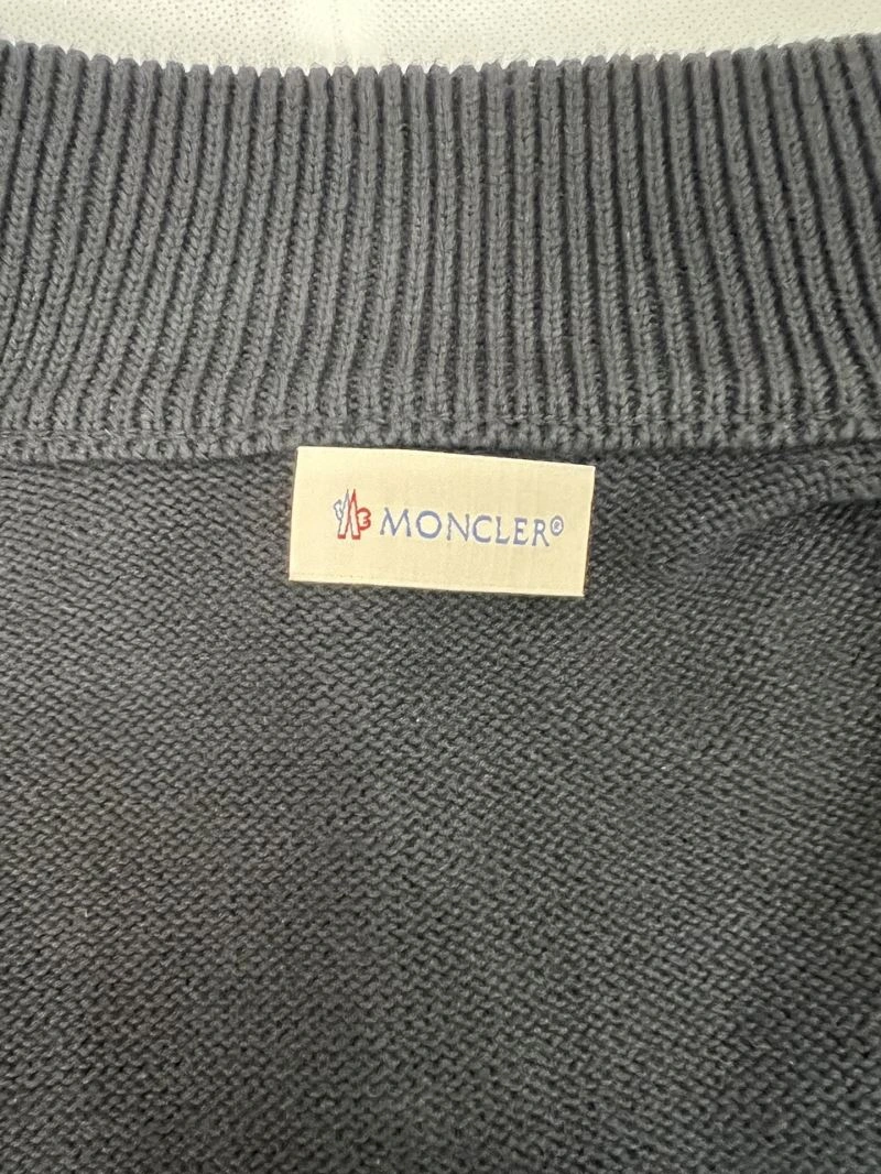 Sustainable Moncler Down Jackets 144122
