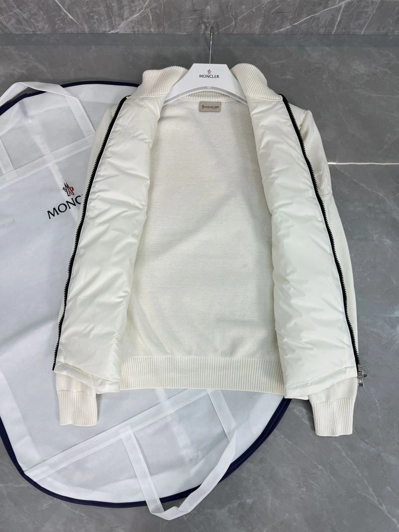 Moncler Down Jackets Durable 144111