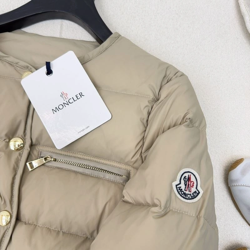 Moncler Down Jackets FlexibleFit 144097