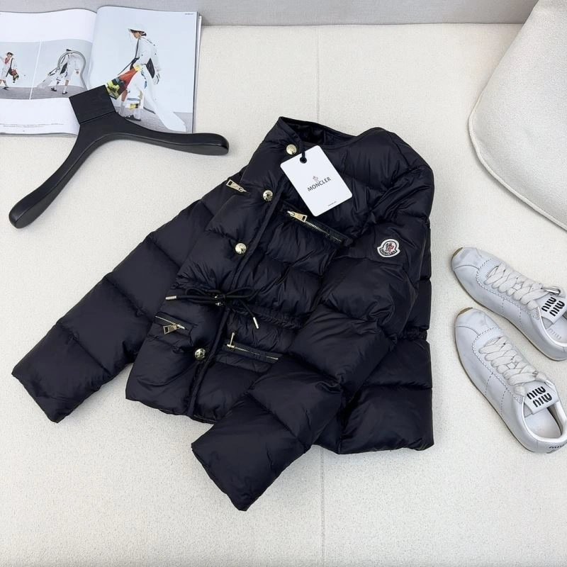 SmoothTexture Moncler Down Jackets 144099