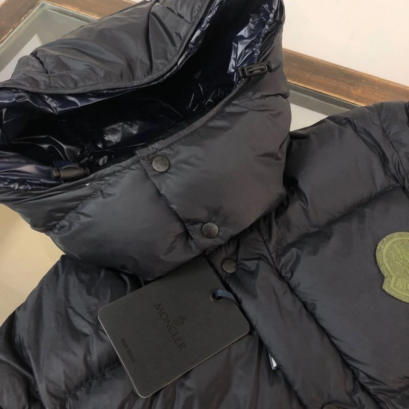 Moncler Down Jackets Original 144091