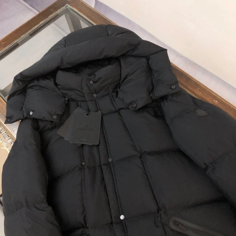 Durable Moncler Down Jackets 144104